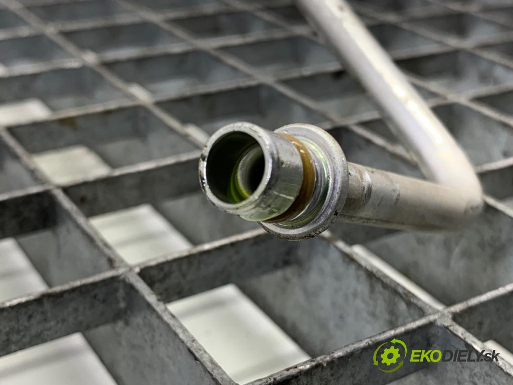 NISSAN QASHQAI J10 SUV 2012 96 kW 1.6 dCi 1598 rúrka klimatizace  (Trubka klimatizace)