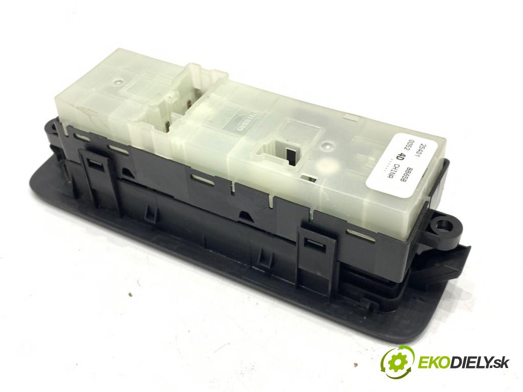 NISSAN QASHQAI J10 SUV 2012 96 kW 1.6 dCi 1598 Prepínač okien 25401BB65B (Prepínacie páčky pod volantom)