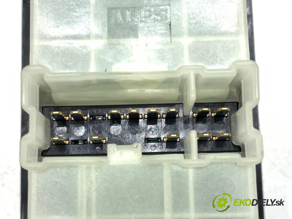 NISSAN QASHQAI J10 SUV 2012 96 kW 1.6 dCi 1598 Prepínač okien 25401BB65B (Prepínacie páčky pod volantom)