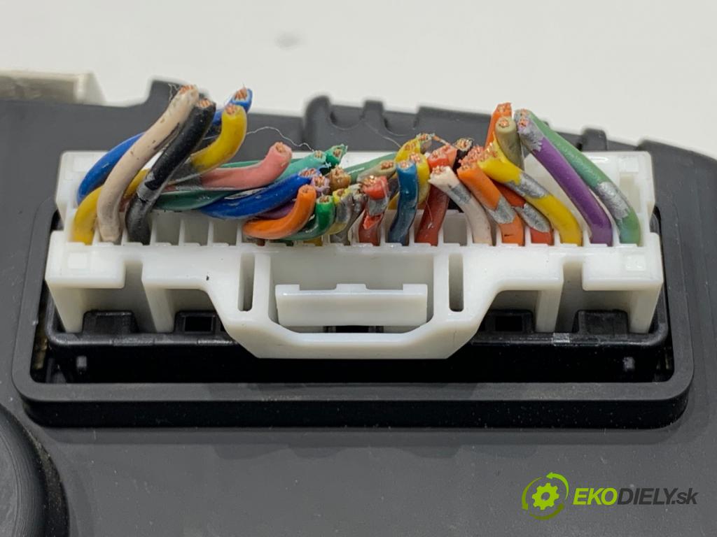 NISSAN QASHQAI J10 SUV 2012 96 kW 1.6 dCi 1598 Prístrojovka 24810BR52B (Prístrojová doska)