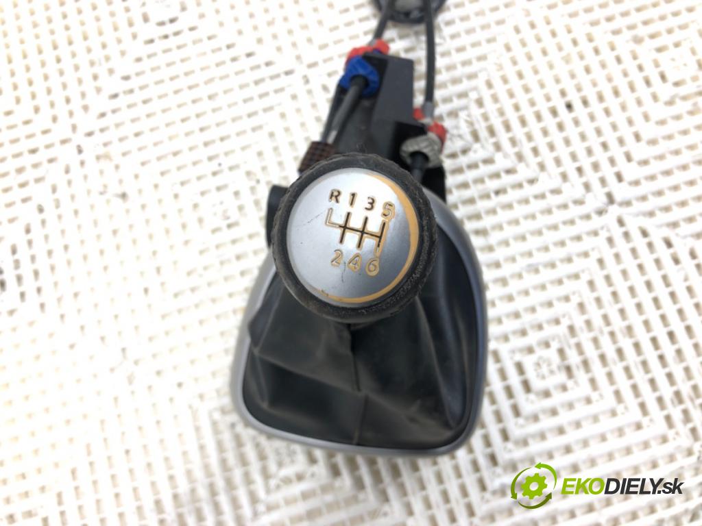 NISSAN QASHQAI J10 SUV 2012 96 kW 1.6 dCi 1598 Kulisa  (Rýchlostná páka (kulisa))