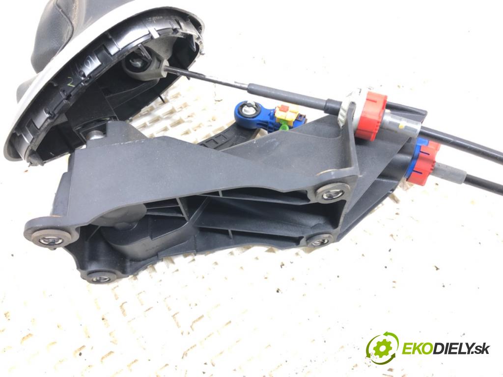 NISSAN QASHQAI J10 SUV 2012 96 kW 1.6 dCi 1598 Kulisa  (Rýchlostná páka (kulisa))