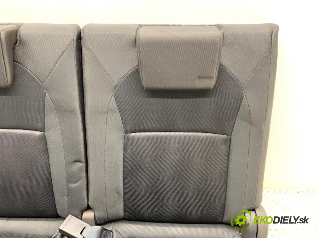 NISSAN QASHQAI J10 SUV 2012 96 kW 1.6 dCi 1598 Sedadlo tretí rad
