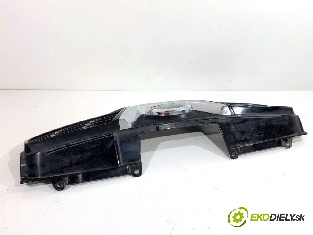 NISSAN QASHQAI J10 SUV 2012 96 kW 1.6 dCi 1598 mřížka maska 62310BR00A (Přední mřížka (maska chladiče))