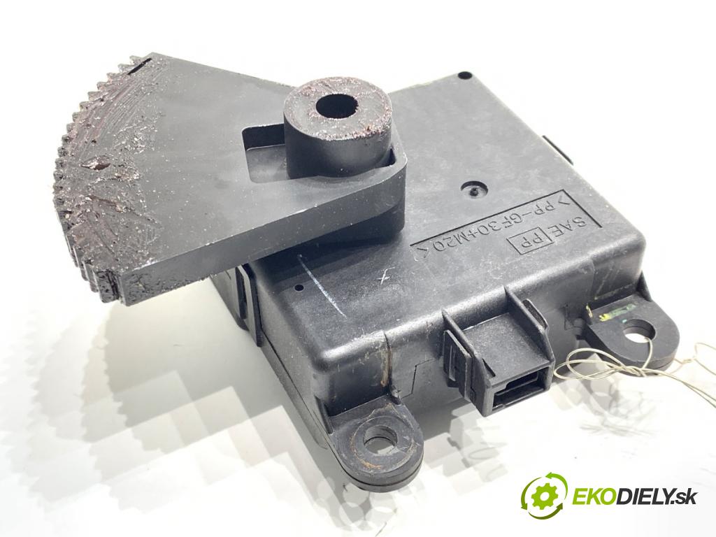 NISSAN QASHQAI J10 SUV 2012 96 kW 1.6 dCi 1598 Motor kúrenia 27732JD02A