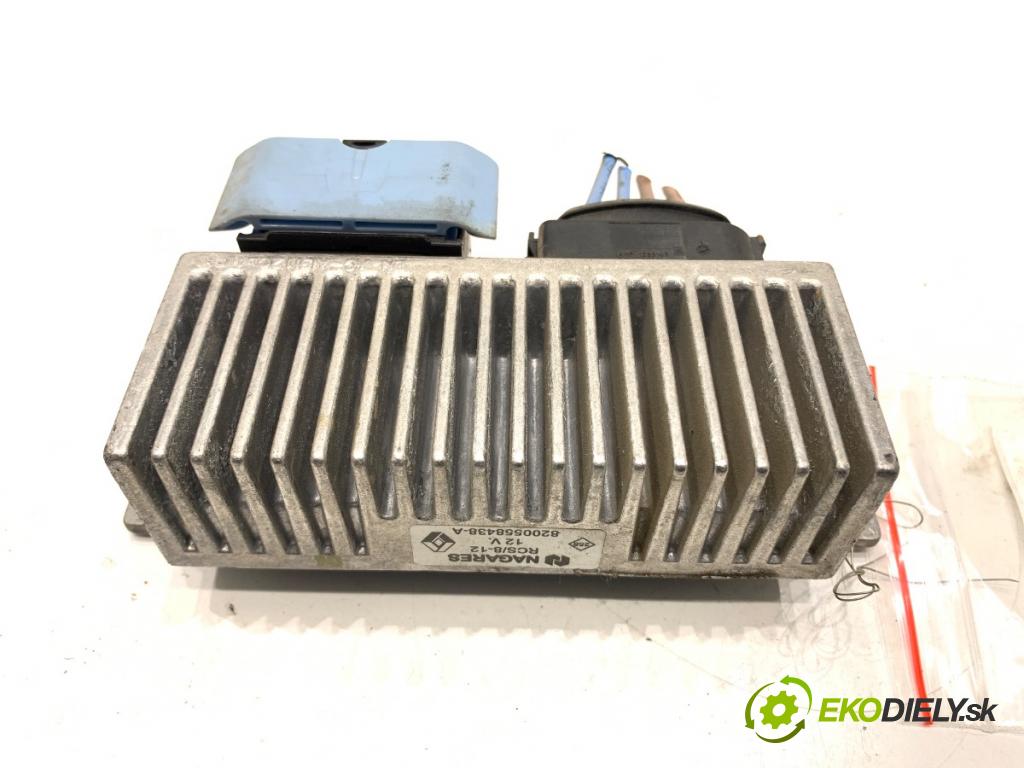 NISSAN QASHQAI J10 SUV 2012 96 kW 1.6 dCi 1598 relé sviečok žhavenia 8200558438A (Relé)