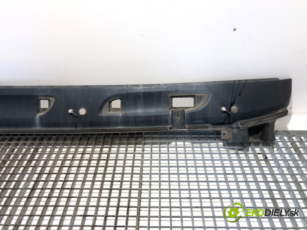 DAF XF Ciągnik siodłowy 2016 340 kW FT 460 340 kW [462 KM] olej napędowy 2012 - 2022 12900 Torpédo, plast pod čelné okno  (Torpédo (plast pod čelným sklom))