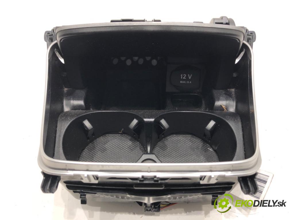 MERCEDES-BENZ CLS coupe 2018 320 kW AMG CLS 53 EQ Boost 4-matic+ (257.361) 2999 Držiak na nápoje A2136802607 (Držiak (úchyt) na nápoje)