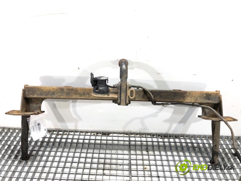 FORD TRANSIT CONNECT nadwozie wielkoprzestrzenne (MPV) 2016 88 kW 1.5 TDCi 1499 Hák tažné zařízení  (Tažné zařízení)