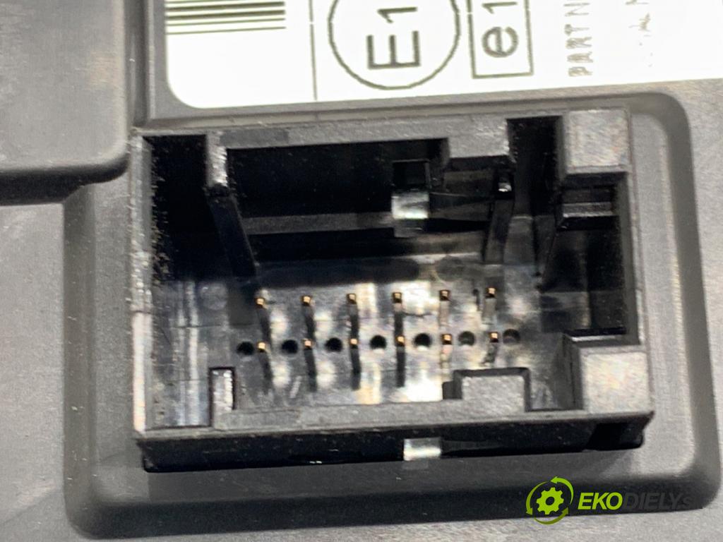 FORD TRANSIT CONNECT nadwozie wielkoprzestrzenne (MPV) 2016 88 kW 1.5 TDCi 1499 Dislpej EM5T-18B955-BD (Prístrojová doska)