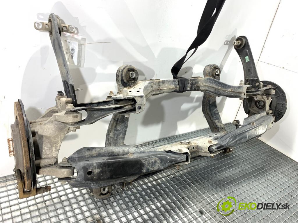 JEEP CHEROKEE KL SUV 2019 200 kW 3.2 V6 4x4 3239 Výstuha zad