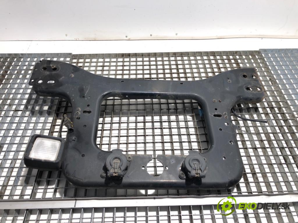 DAF XF Ciągnik siodłowy 2016 340 kW FT 460 340 kW [462 KM] olej napędowy 2012 - 2022 12900 výztuha uchycení nápravy kabina 