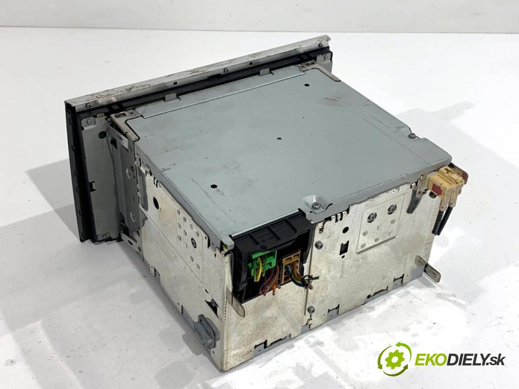 AUDI A4 B7 Kombi 2007 125 kW 2.0 TDI quattro 1968 RADIO 8E0035186AK (Audio zariadenie)