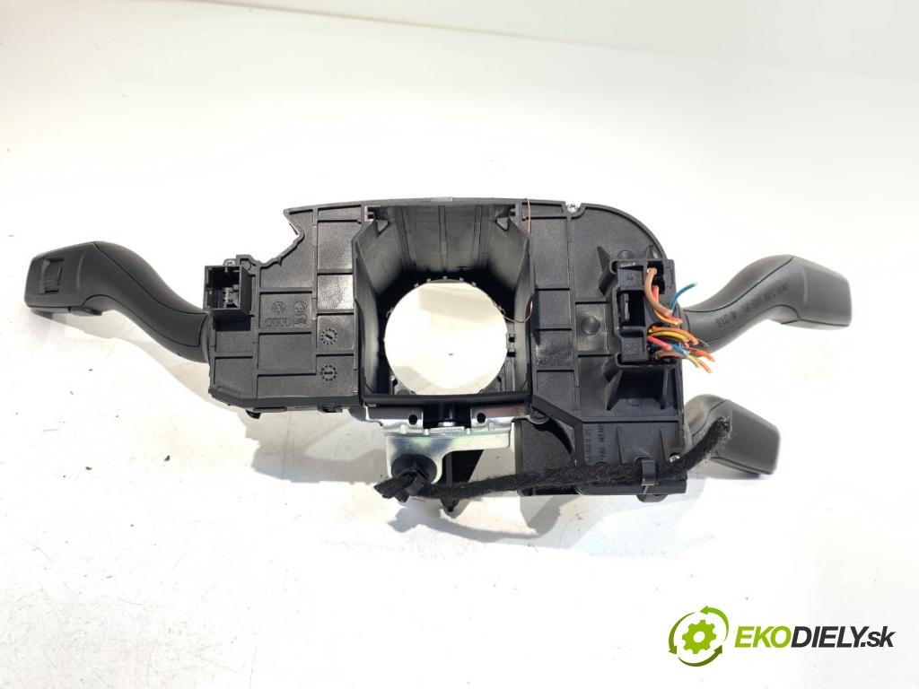 AUDI A4 B7 Kombi 2007 125 kW 2.0 TDI quattro 1968 Prepínač kombinovaný 8E0953549Q (Prepínacie páčky pod volantom)