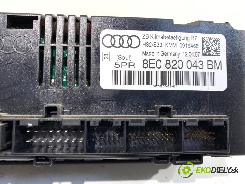 AUDI A4 B7 Kombi 2007 125 kW 2.0 TDI quattro 1968 Panel ovládania kúrenia 8E0820043BM (Prepínacie páčky pod volantom)
