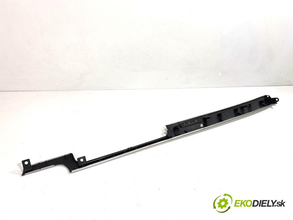 AUDI A4 B7 Kombi 2007 125 kW 2.0 TDI quattro 1968 lišty kryt 8E1853190 8E1853189 (Lišta)