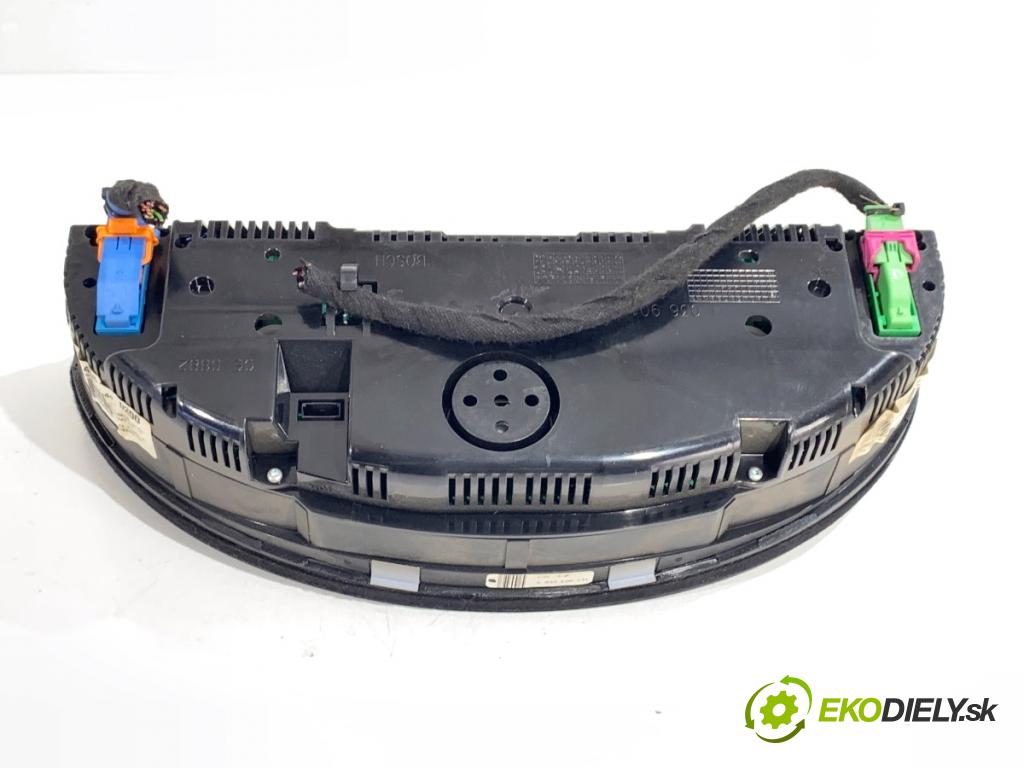 AUDI A4 B7 Kombi 2007 125 kW 2.0 TDI quattro 1968 Prístrojovka 8E0920901H (Prístrojová doska)