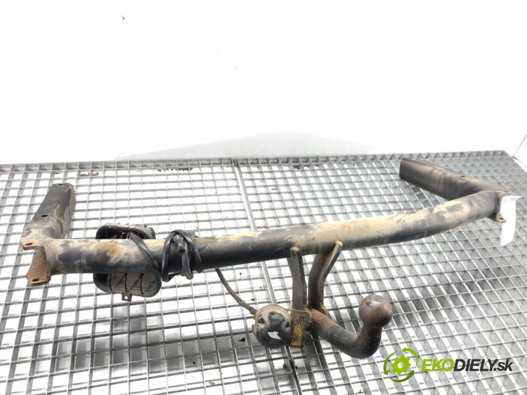 AUDI A4 B7 Kombi 2007 125 kW 2.0 TDI quattro 1968 Hák tažné zařízení  (Tažné zařízení)