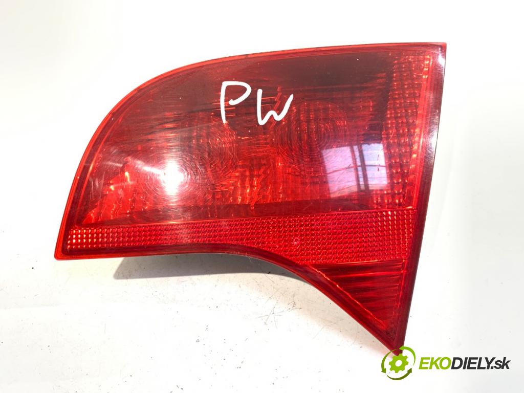 AUDI A4 B7 Kombi 2007 125 kW 2.0 TDI quattro 1968 Svetlo zad pravá vnútorná 8E9945094 (Kľučka dverí ostatné)