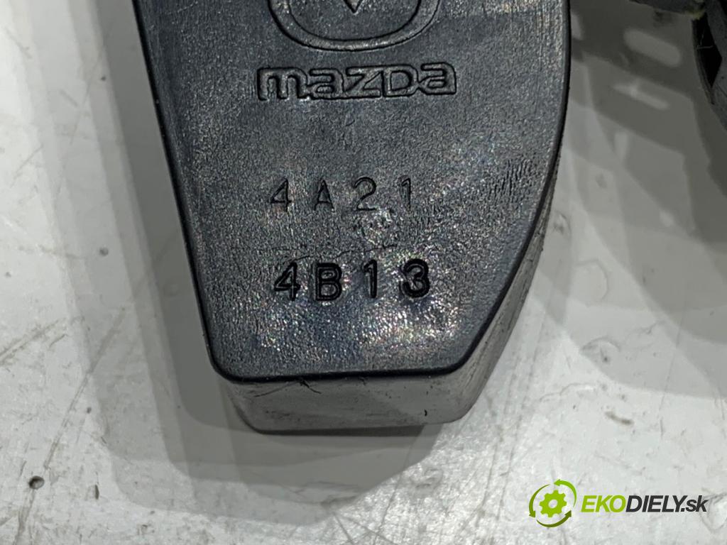 MAZDA 6 GJ sedan 2015 141 kW 2.5 (GJ5FP) 2488 zámok dverí zad