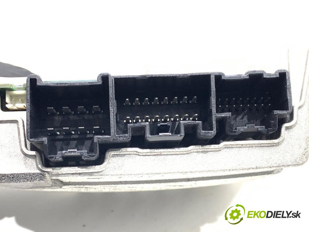 MAZDA 6 GJ sedan 2015 141 kW 2.5 (GJ5FP) 2488 Zosilňovač GJE866920 (Zosilňovač)