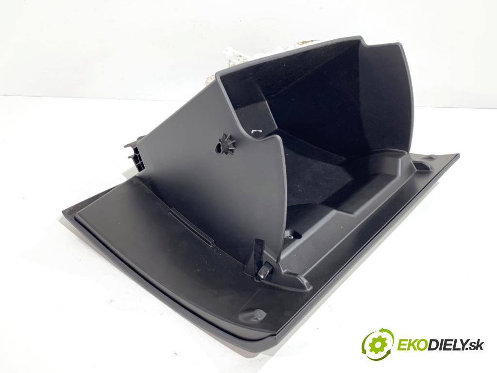 MAZDA 6 GJ sedan 2015 141 kW 2.5 (GJ5FP) 2488 Priehradka, kastlík spolujazdca GJR9-64161 (Priehradka (kastlík))