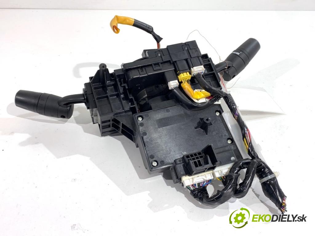 MAZDA 6 GJ sedan 2015 141 kW 2.5 (GJ5FP) 2488 Prepínač kombinovaný 662F-SKE13301 (Prepínacie páčky pod volantom)