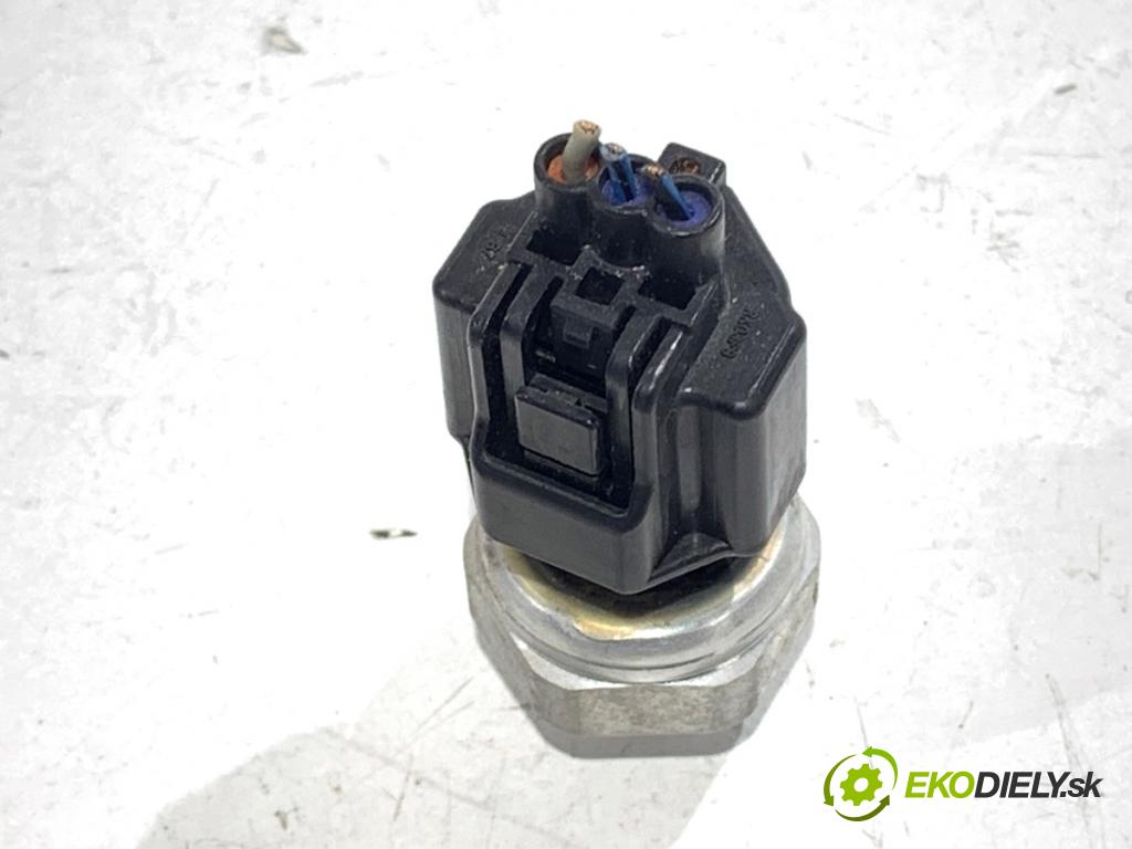 MAZDA 6 GJ sedan 2015 141 kW 2.5 (GJ5FP) 2488 Snímač klimatizácie 42CP8-13 (Snímač klimatizácie)