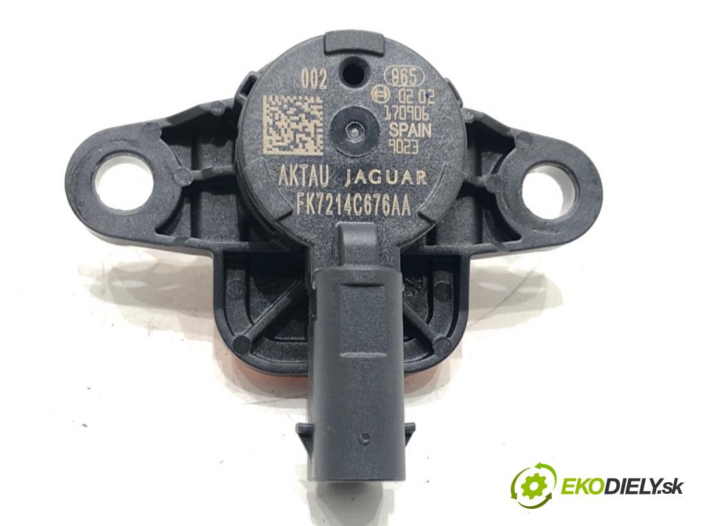 JAGUAR XF II sedan 2018 132 kW 2.0 D 1999 Snímač nárazu FK7214C676AA (Snímač nárazu)