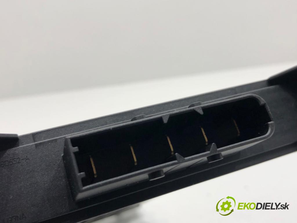 JAGUAR XF II sedan 2018 132 kW 2.0 D 1999 Výhrevné teleso, radiátor kúrenia MF013410-0861 (Radiátor kúrenia)