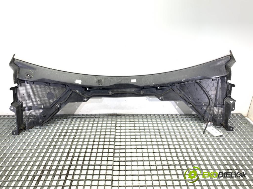 JAGUAR XF II sedan 2018 132 kW 2.0 D 1999 Torpédo, plast pod čelné okno GX73-4105-AL (Torpédo (plast pod čelným sklom))