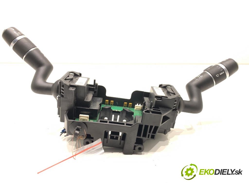 JAGUAR XF II sedan 2018 132 kW 2.0 D 1999 Prepínač kombinovaný HPLA-13N064-SB (Prepínacie páčky pod volantom)