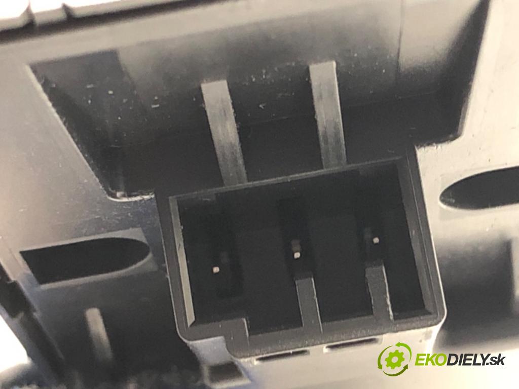 JAGUAR XF II sedan 2018 132 kW 2.0 D 1999 Prepínač okien HK83-14540-AA (Prepínacie páčky pod volantom)