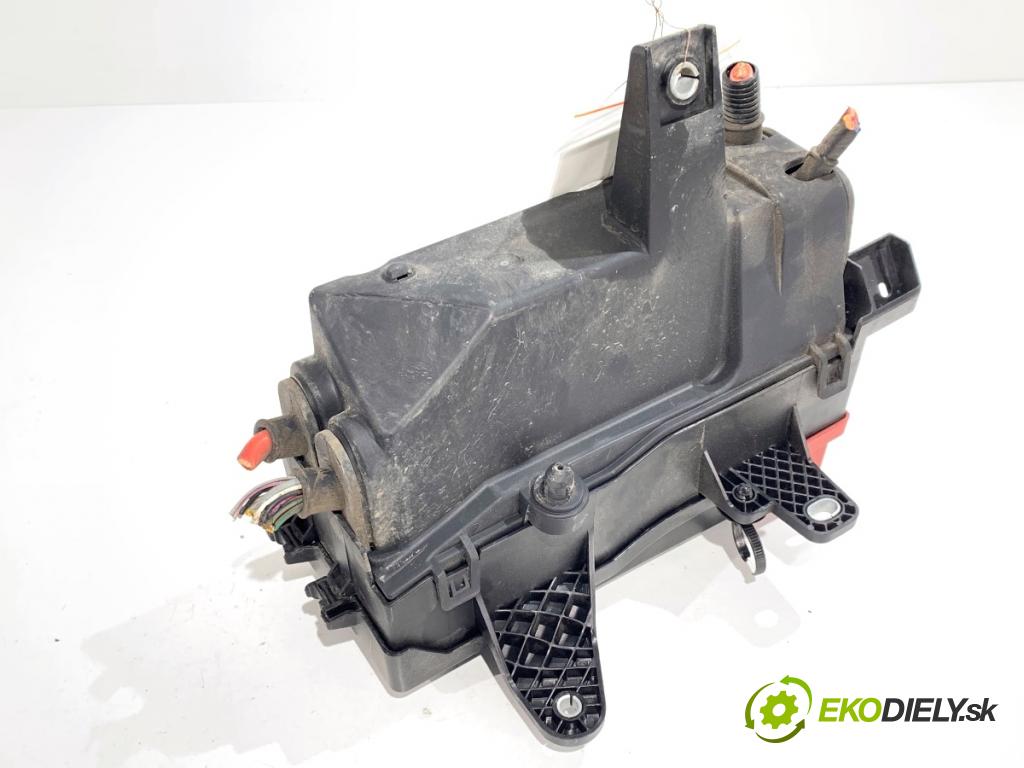 JAGUAR XF II sedan 2018 132 kW 2.0 D 1999 skříňka poistková GX73-14A076-AA (Pojistková skříňka)