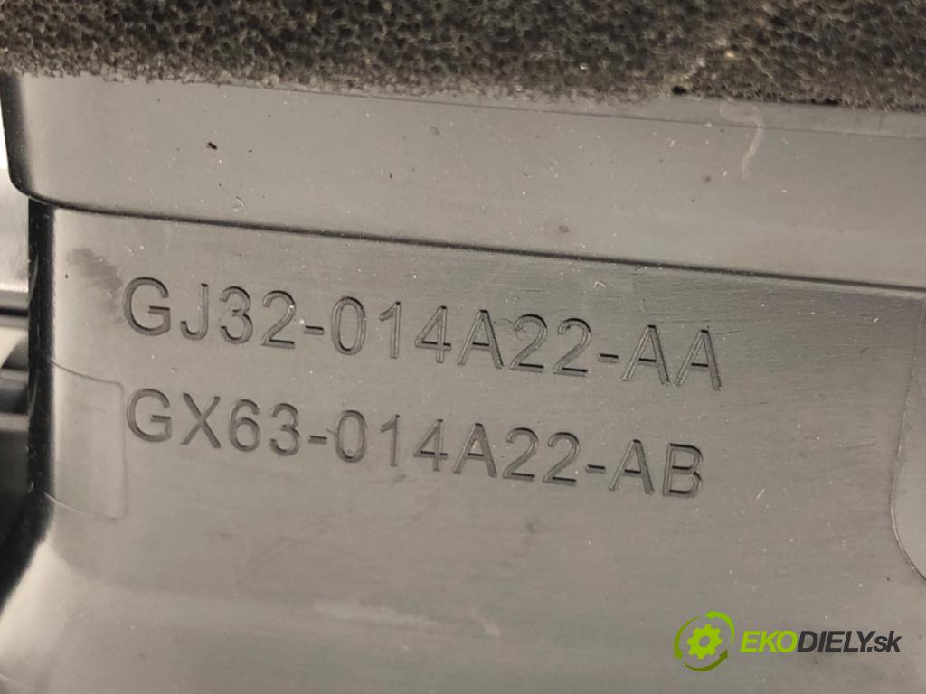 JAGUAR XF II sedan 2018 132 kW 2.0 D 1999 Mriežky kúrenia zad GJ32-014A22-AA