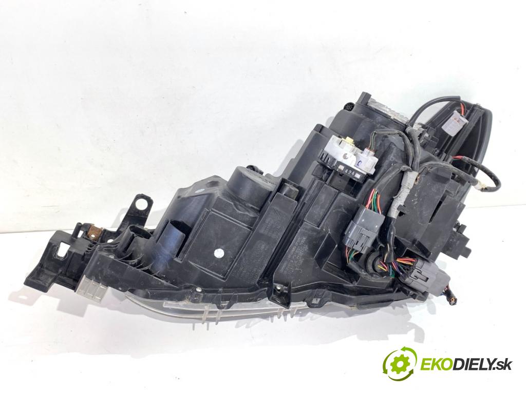 MAZDA 6 GJ sedan 2015 141 kW 2.5 (GJ5FP) 2488 Svetlomet pravy predný XENON