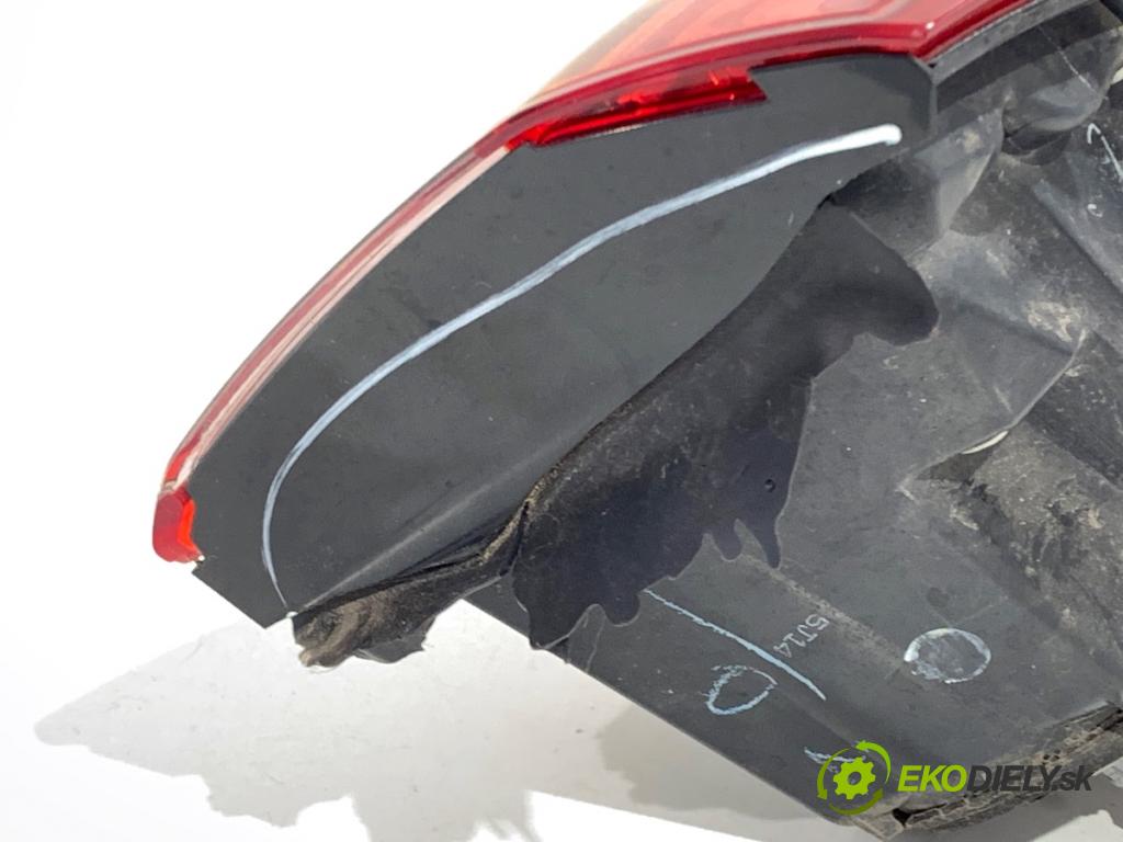 MAZDA 6 GJ sedan 2015 141 kW 2.5 (GJ5FP) 2488 Svetlo ľavy zad
