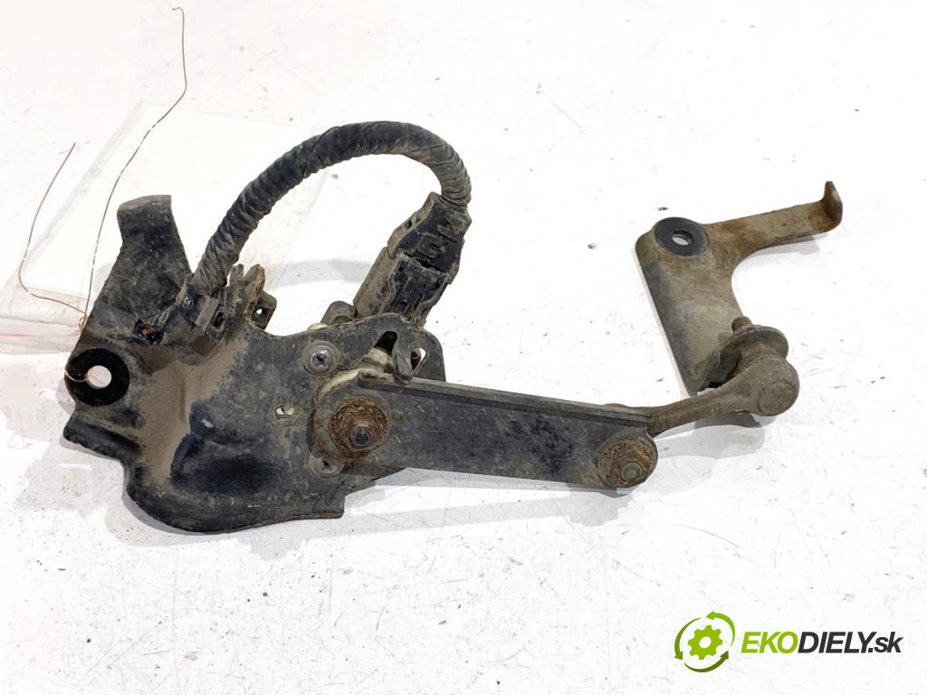 MAZDA 6 GJ sedan 2015 141 kW 2.5 (GJ5FP) 2488 Snímač XENON zad  (Snímač)