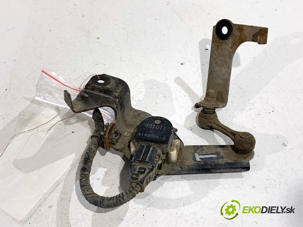 MAZDA 6 GJ sedan 2015 141 kW 2.5 (GJ5FP) 2488 Snímač XENON zad (Snímač)