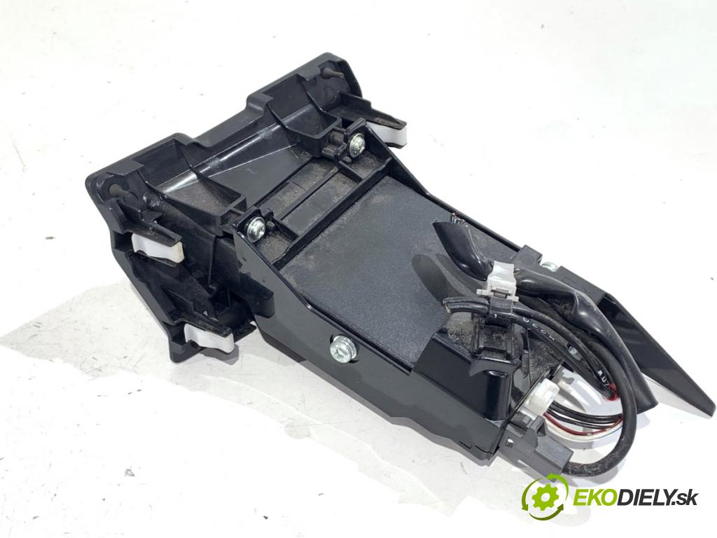 MAZDA 6 GJ sedan 2015 141 kW 2.5 (GJ5FP) 2488 čítač navigácie GJS166EZ0B (Elektrosúčasti ostatné)