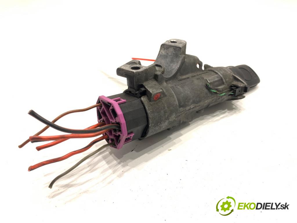 SKODA OCTAVIA I liftback 2001 66 kW 1.9 TDI 1896 spinačka 4B0905851C (Spínacia skrinka)