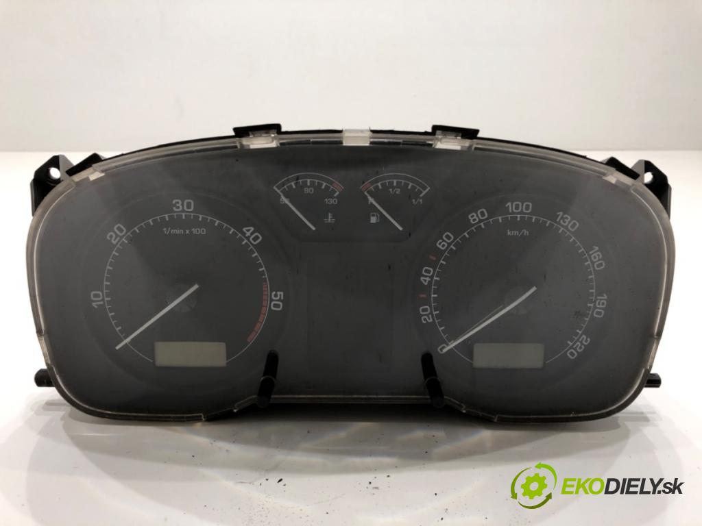 SKODA OCTAVIA I liftback 2001 66 kW 1.9 TDI 1896 Prístrojovka 1U0920811F (Prístrojová doska)