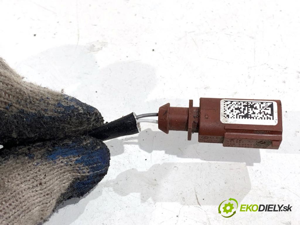 AUDI A4 B9 Kombi 2017 140 kW 2.0 TDI quattro 1968 Snímač teploty spalín 8W0906088B (Snímač)