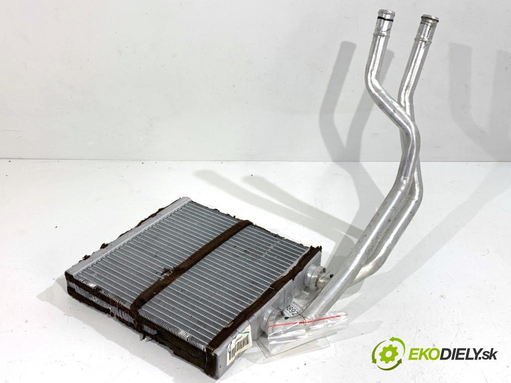 NISSAN QASHQAI J10 SUV 2012 96 kW 1.6 dCi 1598 topné těleso radiátor topení  (Radiátor topení)