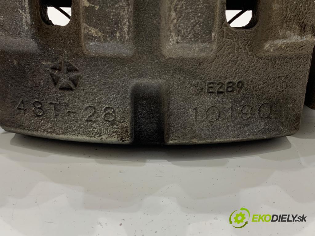 JEEP CHEROKEE KL SUV 2019 200 kW 3.2 V6 4x4 3239 Brzdič strmeň pravy predný