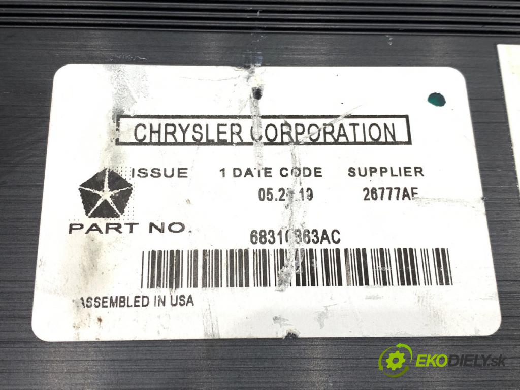 JEEP CHEROKEE KL SUV 2019 200 kW 3.2 V6 4x4 3239 Zosilňovač 68310851AC (Zosilňovač)