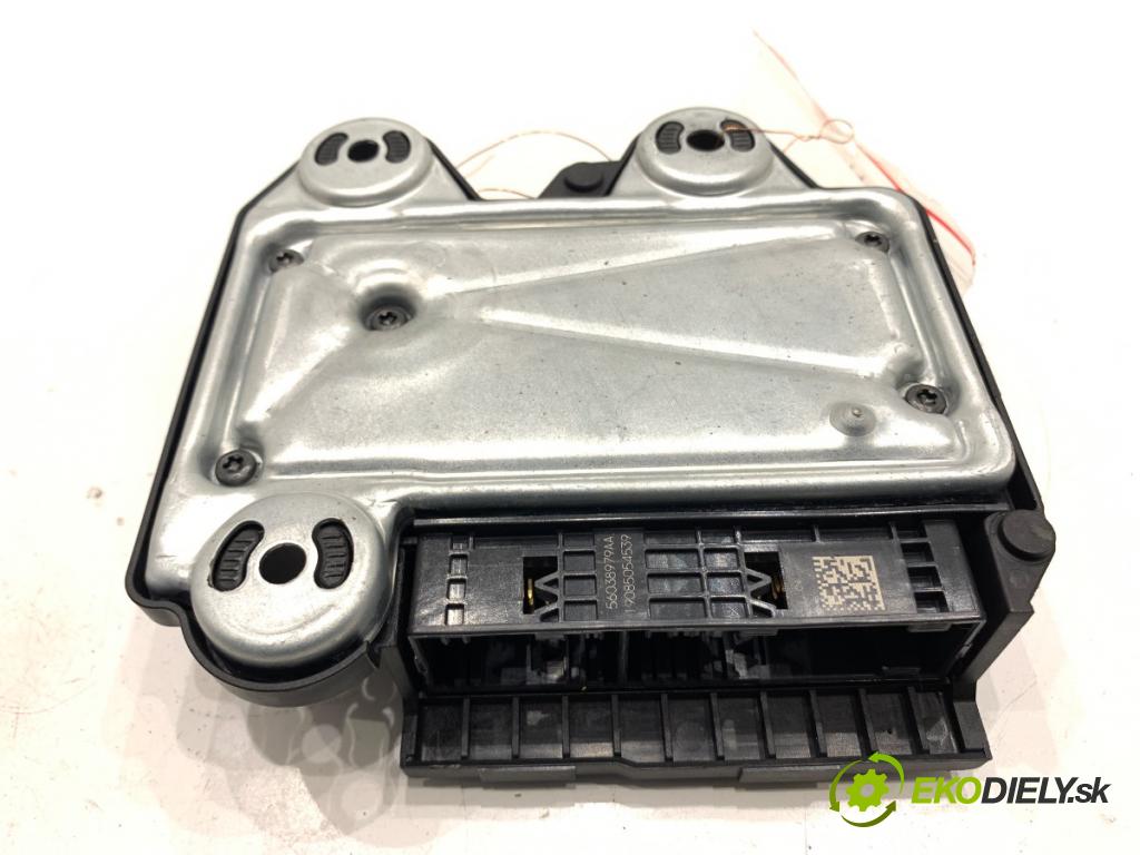 JEEP CHEROKEE KL SUV 2019 200 kW 3.2 V6 4x4 3239 senzor airbag P68469498AA (Snímač)