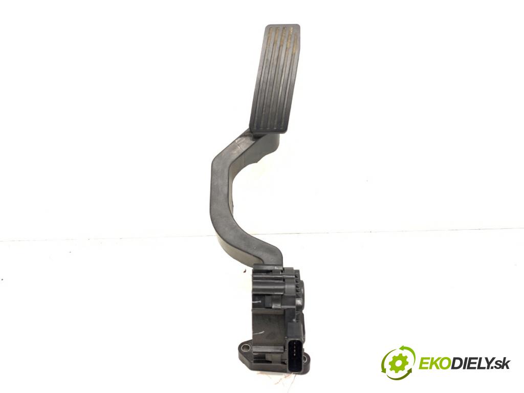 JEEP CHEROKEE KL SUV 2019 200 kW 3.2 V6 4x4 3239 Potenciometer plynu 04581652AE (Potenciometer plynového pedálu)