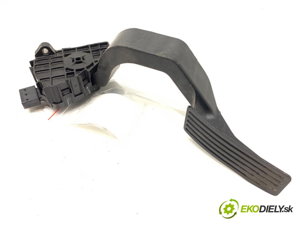 JEEP CHEROKEE KL SUV 2019 200 kW 3.2 V6 4x4 3239 Potenciometer plynu 04581652AE (Potenciometer plynového pedálu)