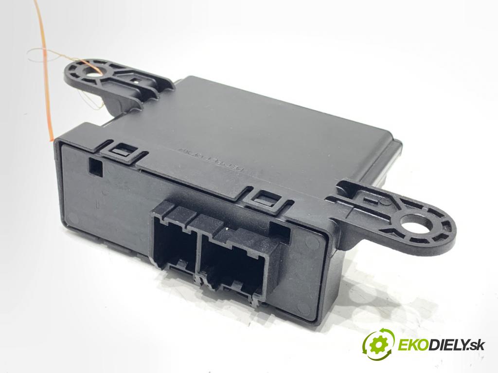 JEEP CHEROKEE KL SUV 2019 200 kW 3.2 V6 4x4 3239 Modul PDC 68288440AE (Riadiaca jednotka ostatné)